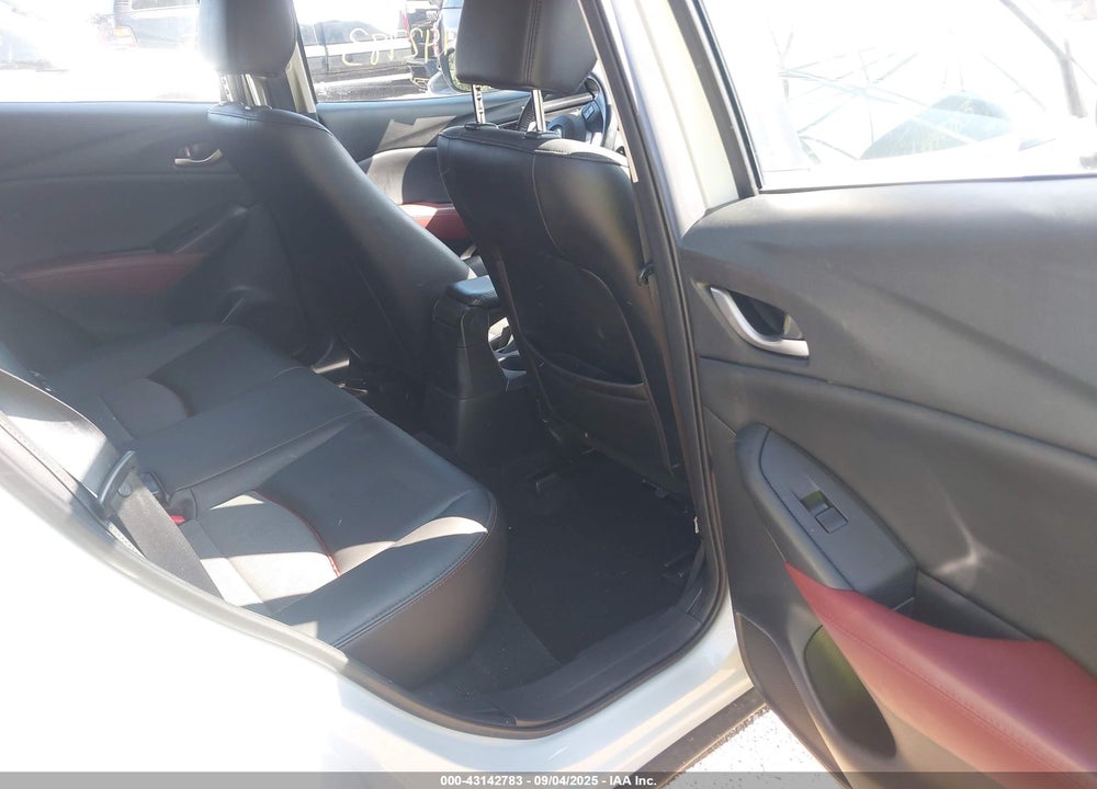 2016 MAZDA CX-3 VIN: JM1DKBC73G0111698