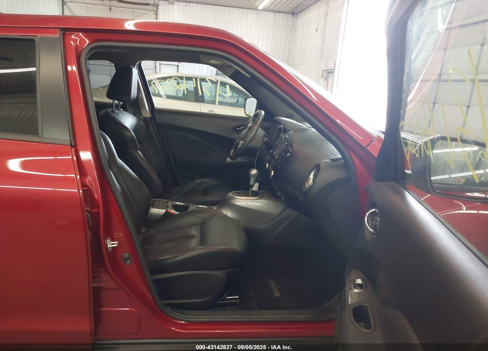 2015 NISSAN JUKE VIN: JN8AF5MV0FT552972
