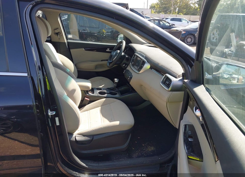 2020 KIA SORENTO VIN: 5XYPG4A33LG629650