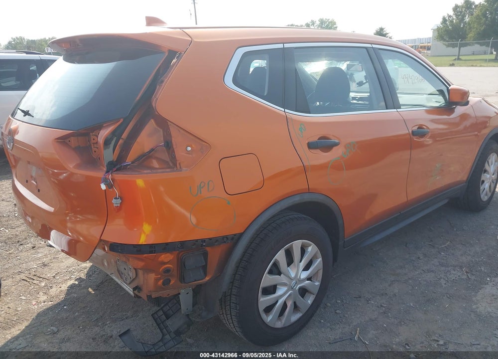 2017 NISSAN ROGUE S VIN: JN8AT2MT6HW388456