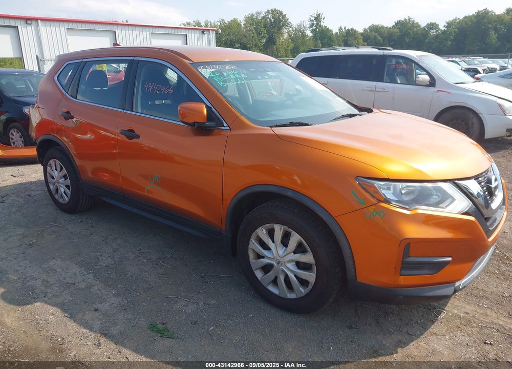 2017 NISSAN ROGUE S VIN: JN8AT2MT6HW388456