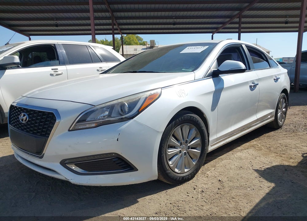 2016 HYUNDAI SONATA HYBRID VIN: KMHE24L19GA010909