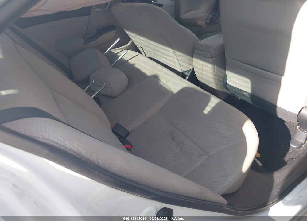 2013 HONDA CIVIC VIN: 2HGFB2F58DH537785