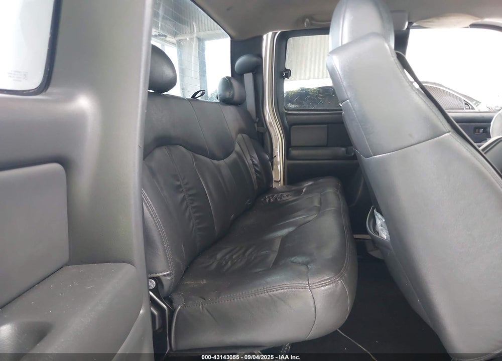 2002 CHEVROLET SILVERADO 1500 LT VIN: 2GCEC19T221427915