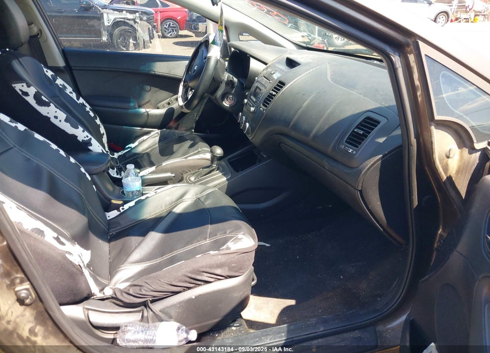 2015 KIA FORTE VIN: KNAFX5A83F5273420
