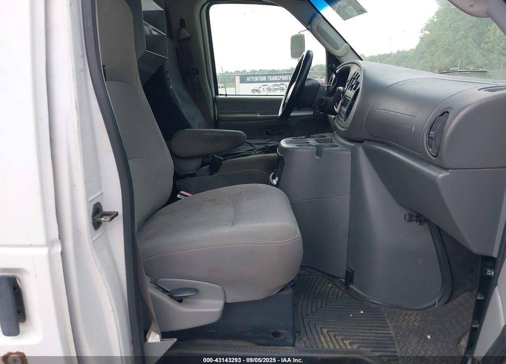 2005 FORD E-350 SUPER DUTY COMMERCIAL/RECREATIONAL VIN: 1FTSE34S75HA79859
