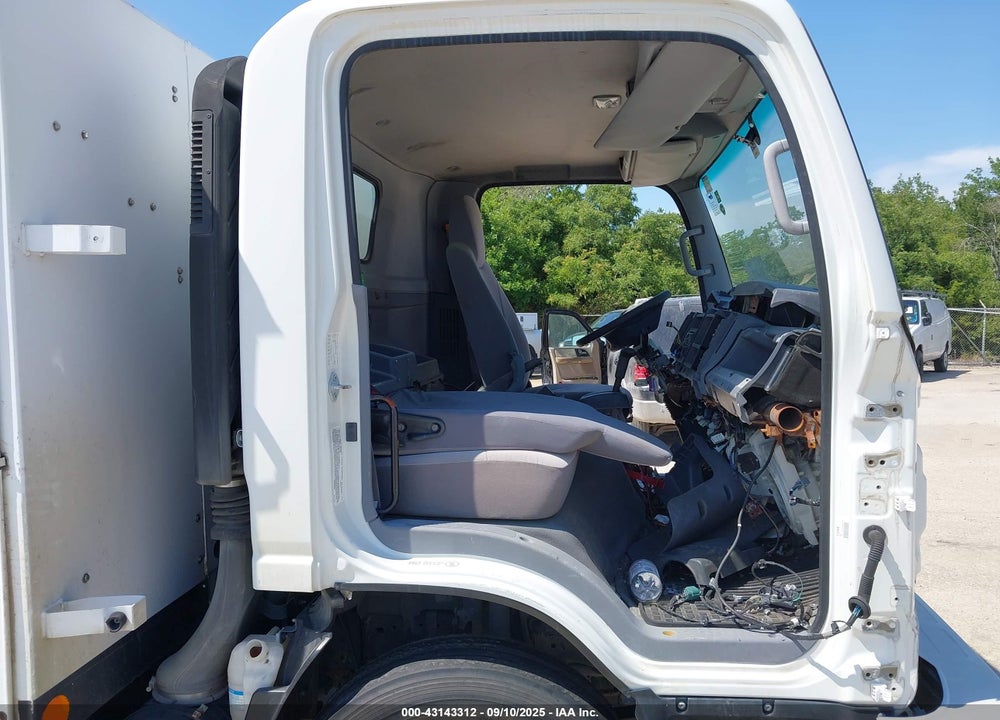 2016 ISUZU NPR HD GAS REG VIN: 54DC4W1B2GS801303