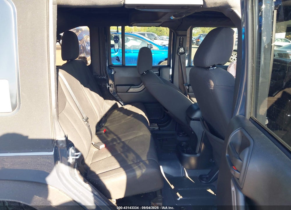 2017 JEEP WRANGLER UNLIMITED SPORT 4X4 VIN: 1C4BJWDG6HL713723
