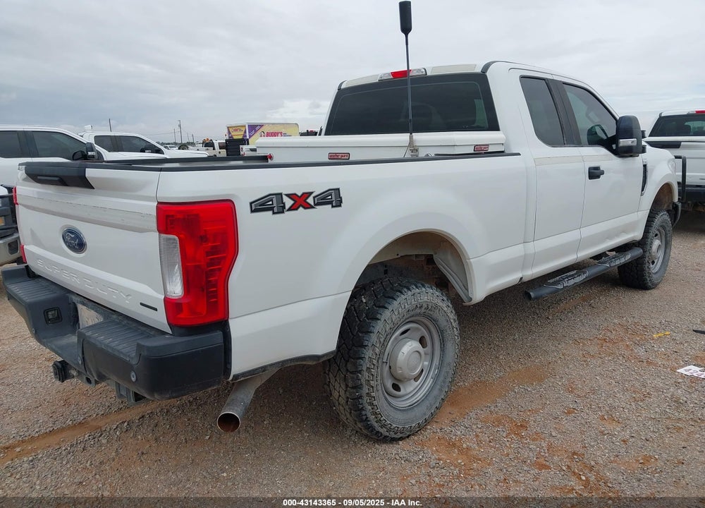 2017 FORD F-250 VIN: 1FT7X2B62HEF18231