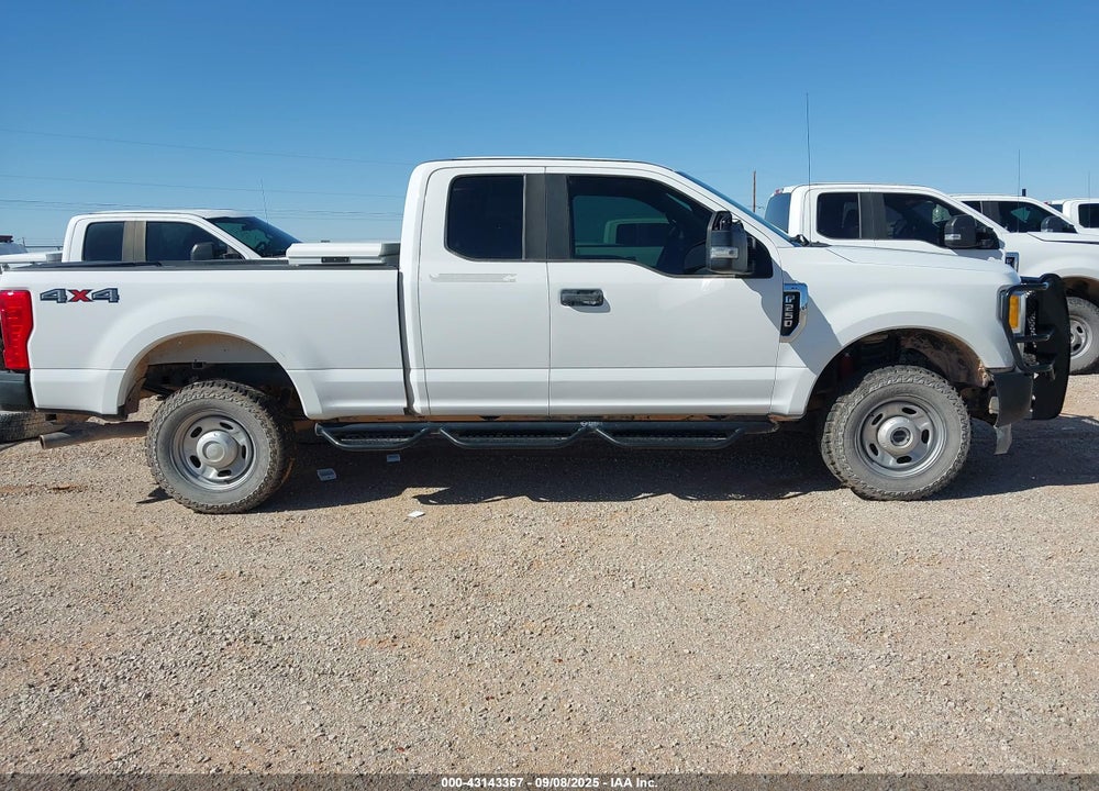 2017 FORD F-250 VIN: 1FT7X2B61HEF18270