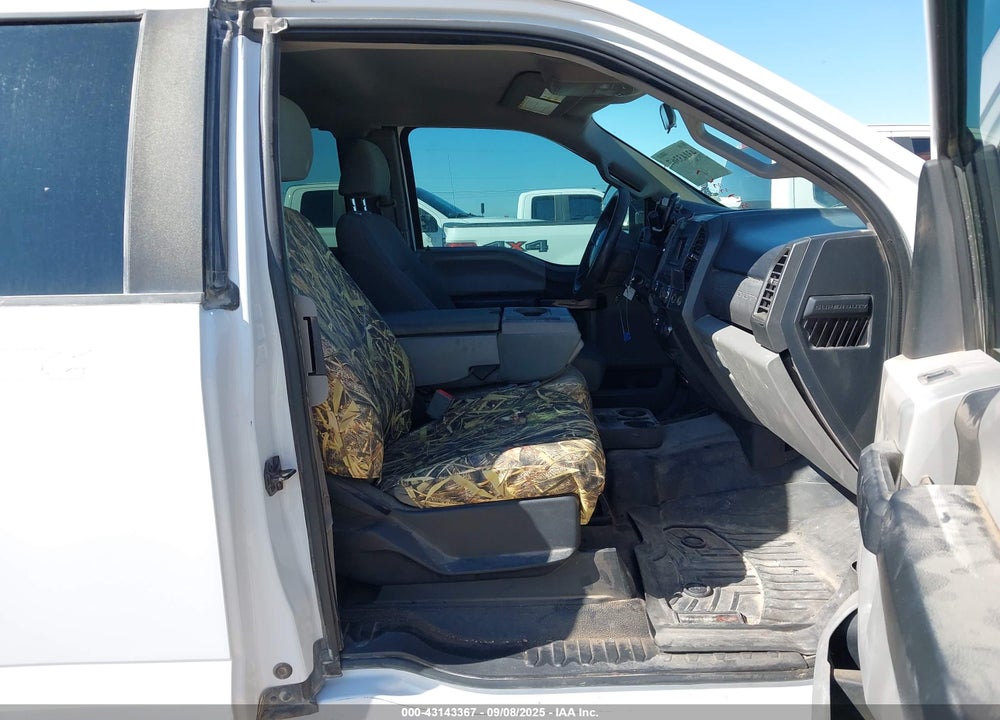 2017 FORD F-250 VIN: 1FT7X2B61HEF18270
