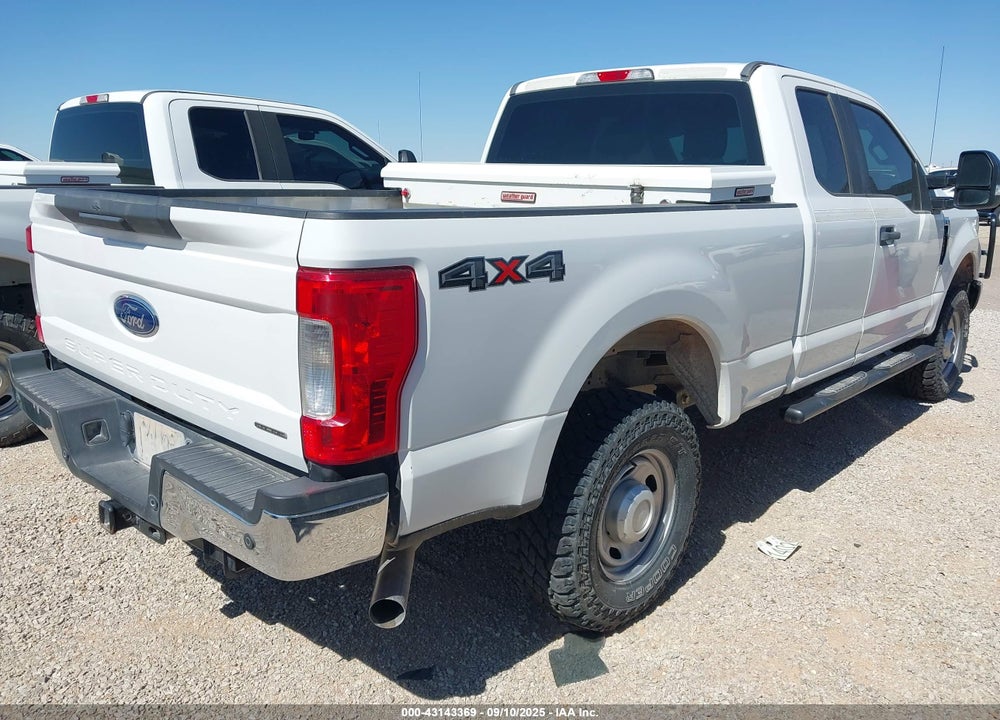 2017 FORD F-250 VIN: 1FT7X2B68HEF18251