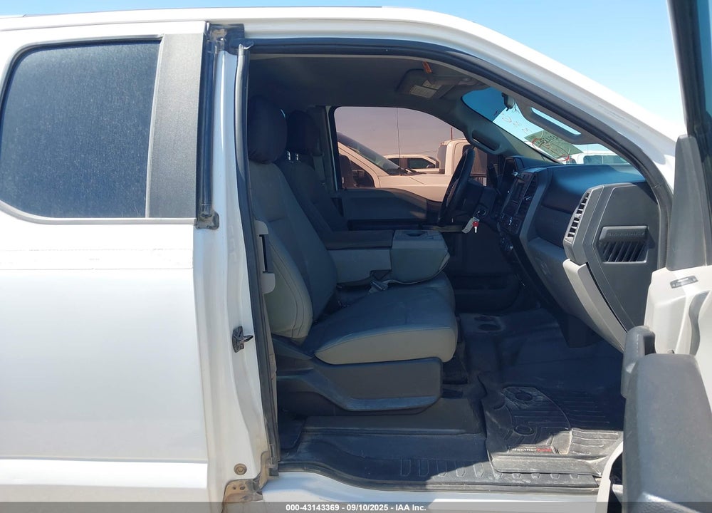 2017 FORD F-250 VIN: 1FT7X2B68HEF18251