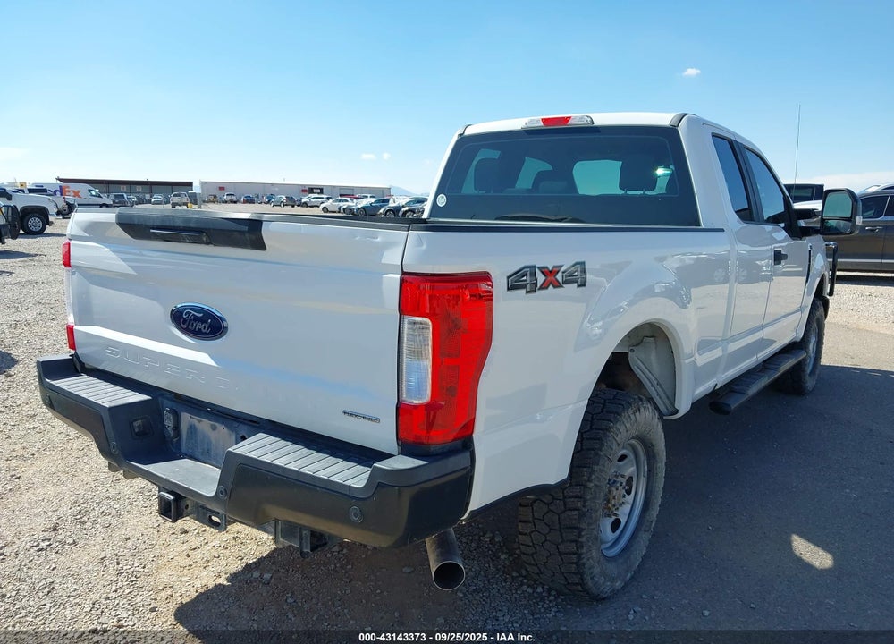 2017 FORD F-250 VIN: 1FT7X2B67HEF18242