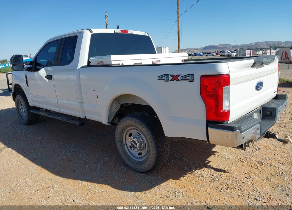 2017 FORD F-250 VIN: 1FT7X2B64HEF20448