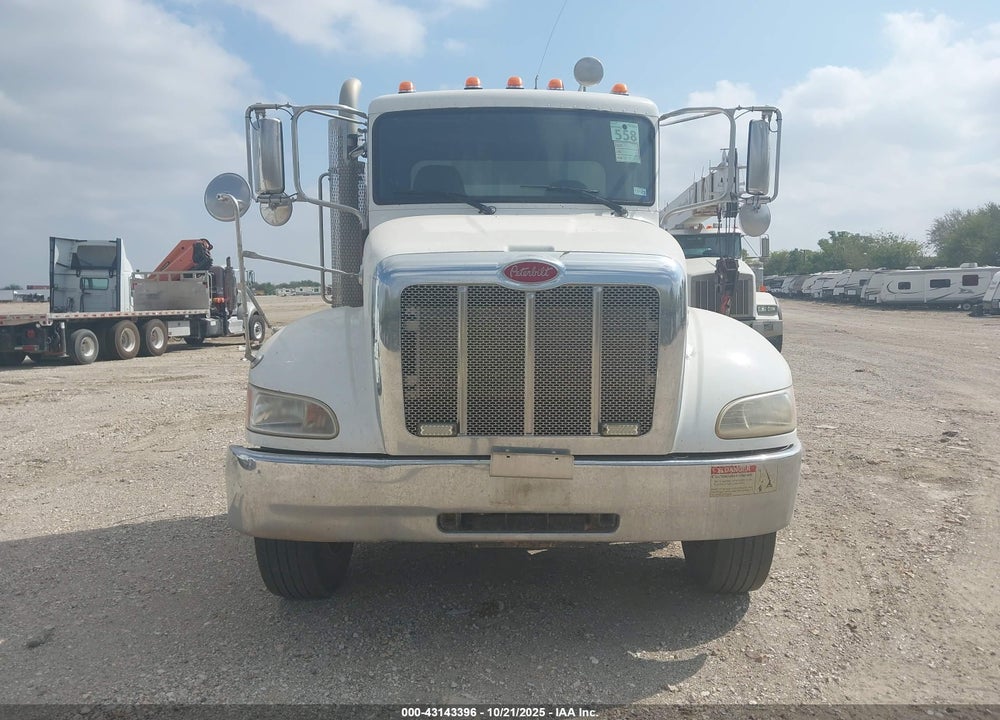 2017 PETERBILT 337 VIN: 2NP2HJ7X3HM440148