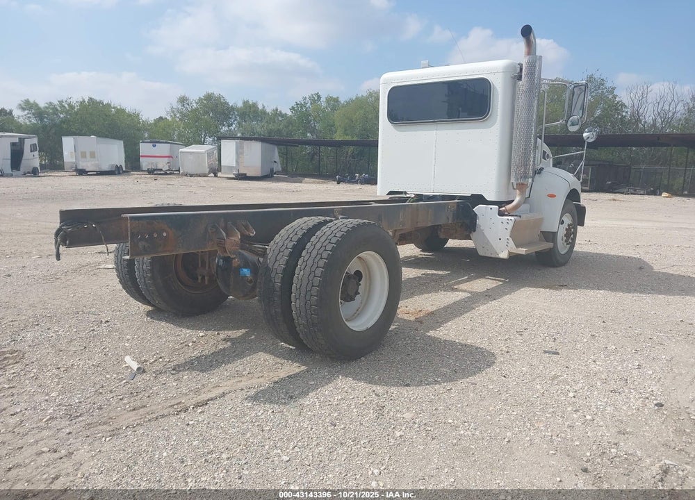 2017 PETERBILT 337 VIN: 2NP2HJ7X3HM440148
