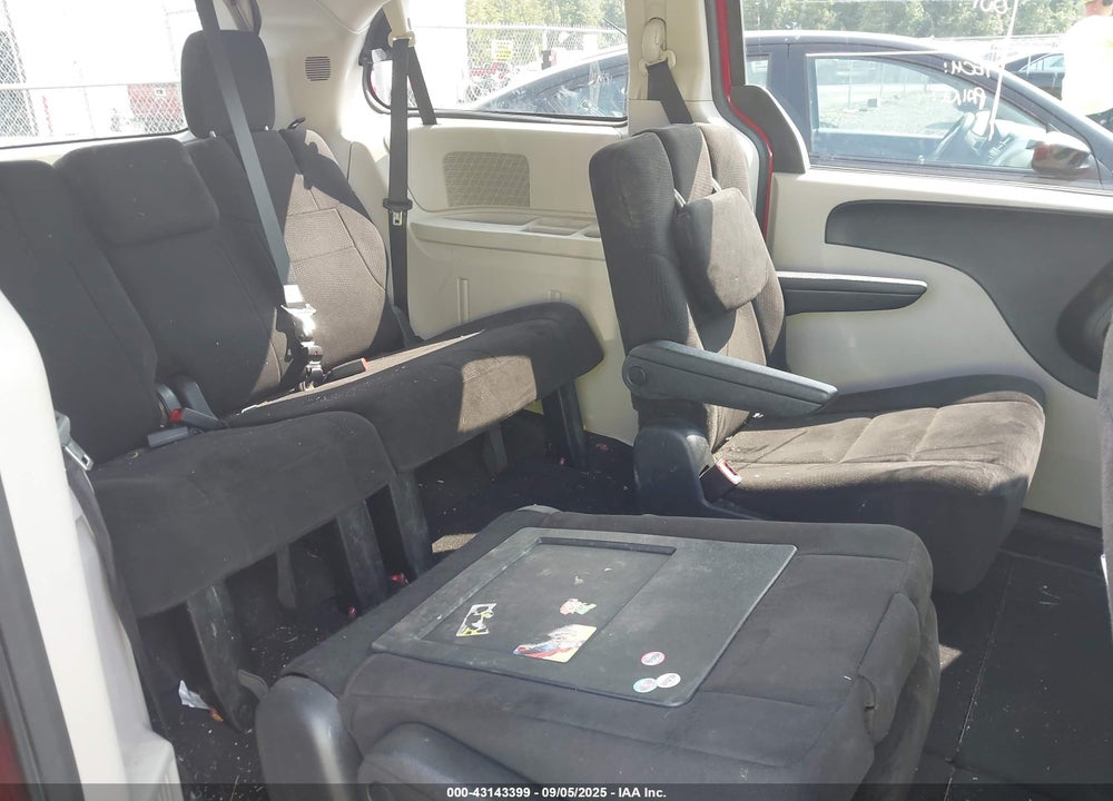 2012 DODGE GRAND CARAVAN VIN: 2C4RDGCG0CR377774
