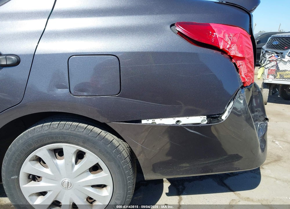 2015 NISSAN VERSA VIN: 3N1CN7AP9FL935809