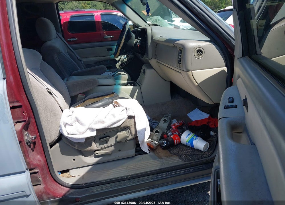 2002 CHEVROLET SUBURBAN 1500 LS VIN: 1GNEC16Z92J108579