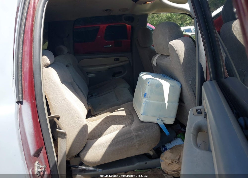 2002 CHEVROLET SUBURBAN 1500 LS VIN: 1GNEC16Z92J108579