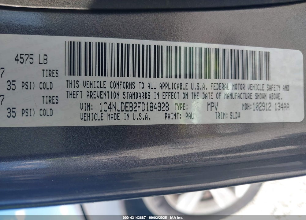 2015 JEEP COMPASS VIN: 1C4NJDEB2FD184928