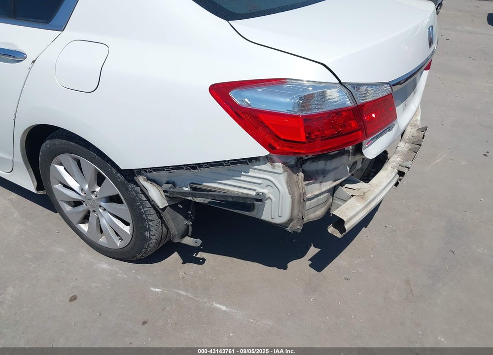 2014 HONDA ACCORD VIN: 1HGCR2F82EA054852