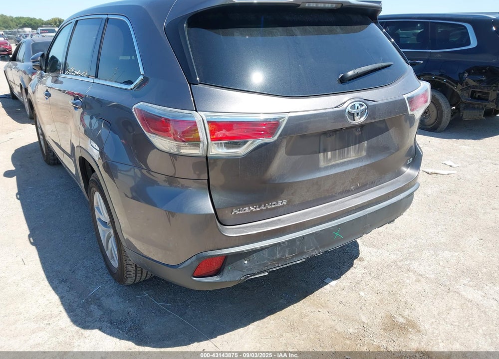 2014 TOYOTA HIGHLANDER LE VIN: 5TDZARFH4ES008340