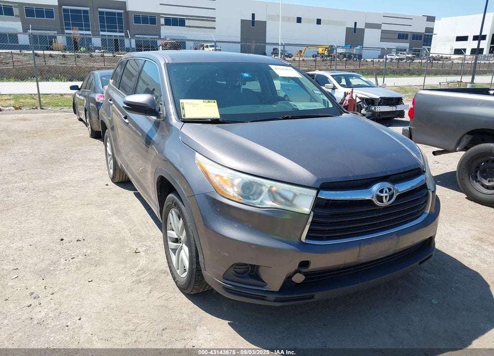 2014 TOYOTA HIGHLANDER LE VIN: 5TDZARFH4ES008340