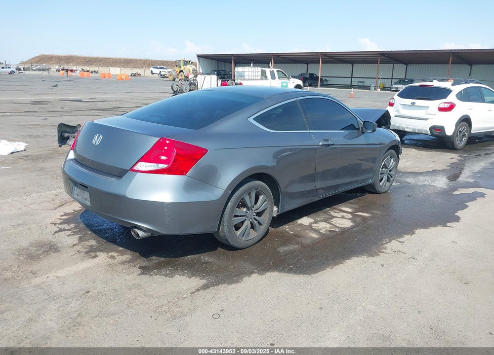 2011 HONDA ACCORD VIN: 1HGCS1B32BA008541