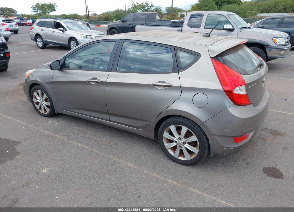 2014 HYUNDAI ACCENT VIN: KMHCU5AE7EU164303