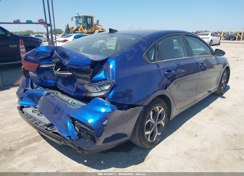 2021 KIA FORTE VIN: 3KPF24AD0ME266774