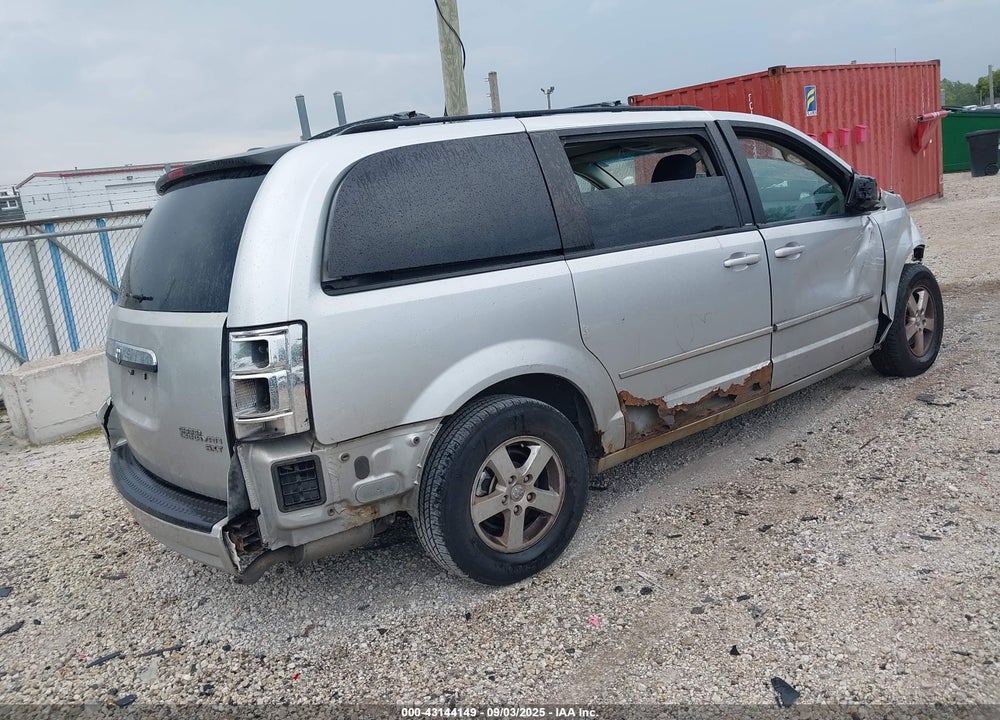 2010 DODGE GRAND CARAVAN SXT VIN: 2D4RN5D11AR196324