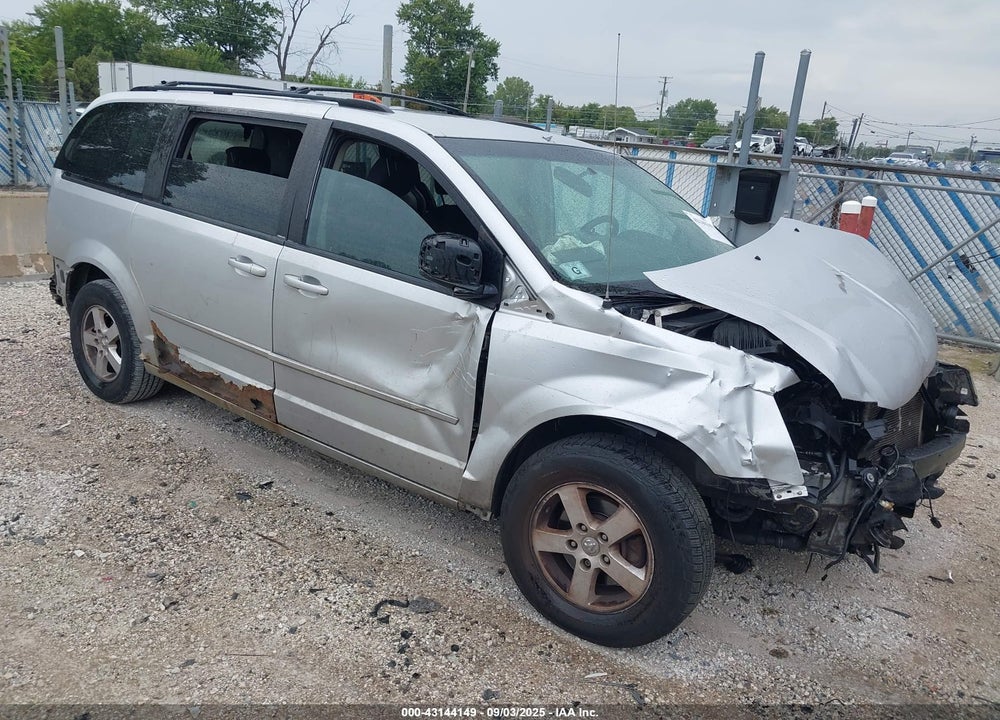 2010 DODGE GRAND CARAVAN SXT VIN: 2D4RN5D11AR196324