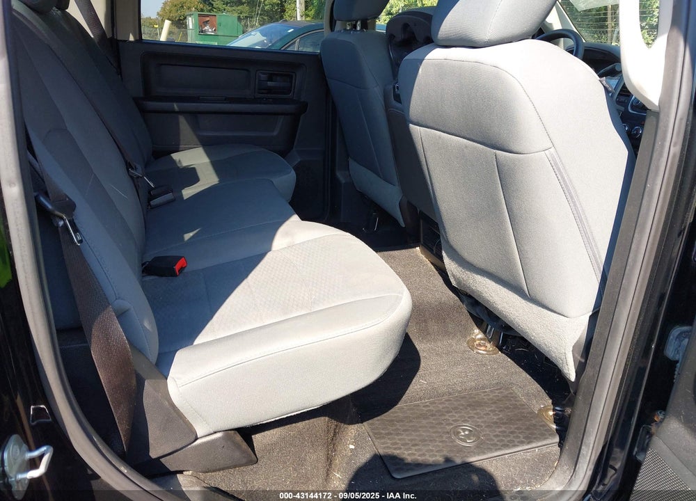 2014 RAM 1500 EXPRESS VIN: 3C6RR7KT0EG285323
