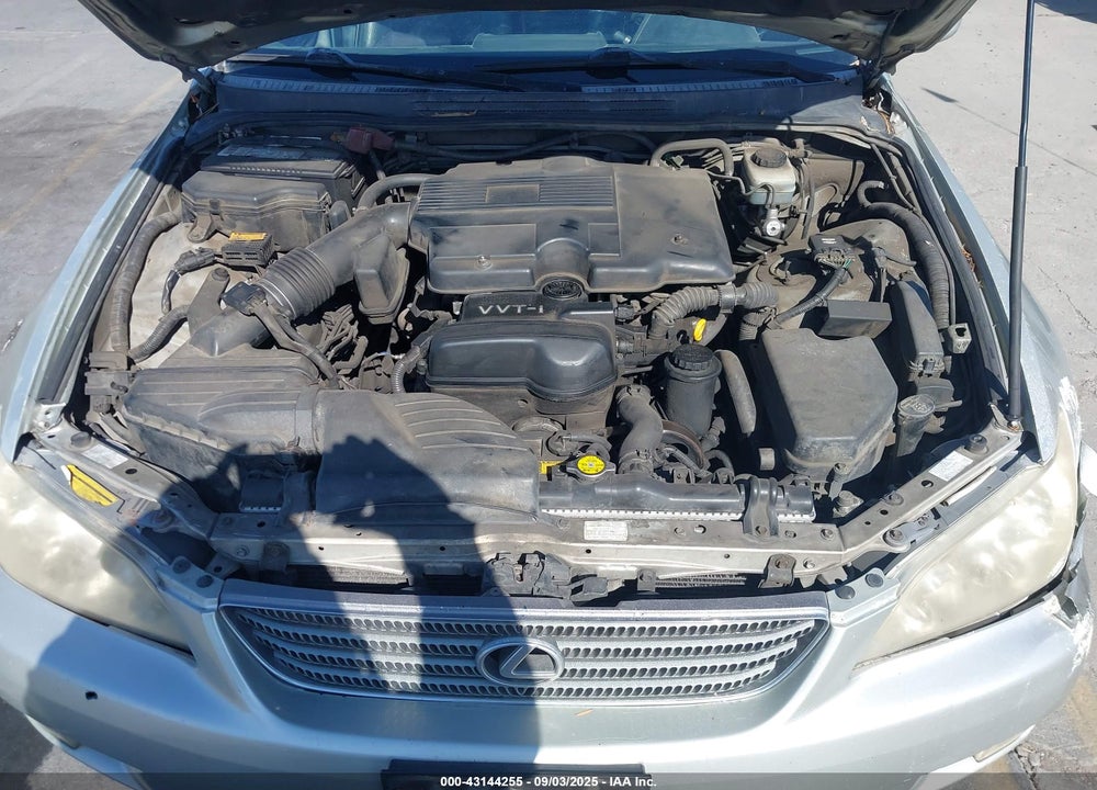 2001 LEXUS IS 300 VIN: JTHBD182310017853