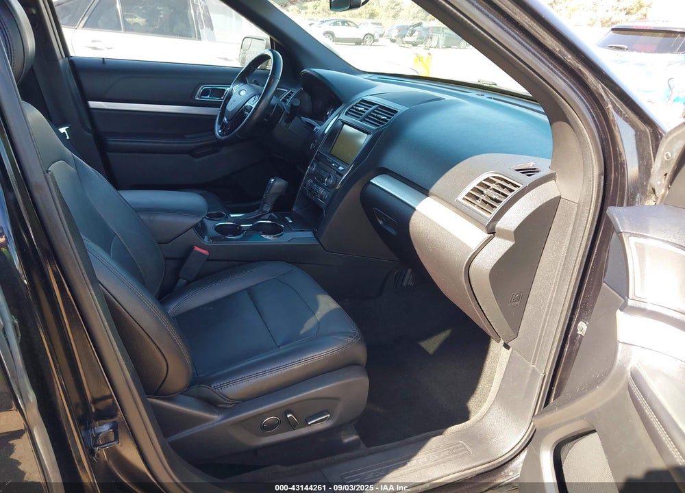 2016 FORD EXPLORER VIN: 1FM5K7D8XGGC34913