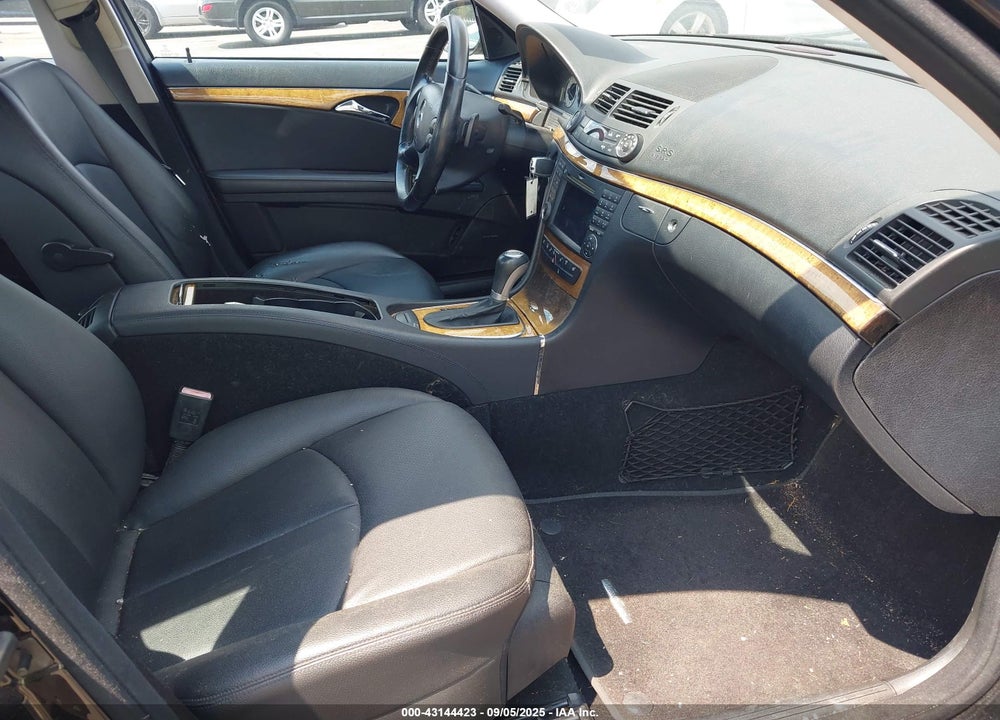 2009 MERCEDES-BENZ E-CLASS VIN: WDBUF56X29B433756