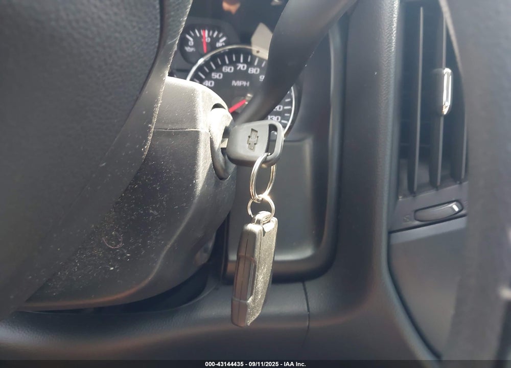 2014 CHEVROLET SILVERADO 1500 VIN: 1GCRCPEH8EZ285846