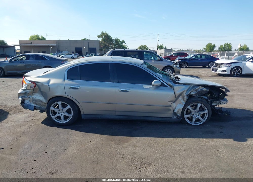 2003 INFINITI G35 BASE W/6 SPEED MANUAL VIN: JNKCV51E03M000260