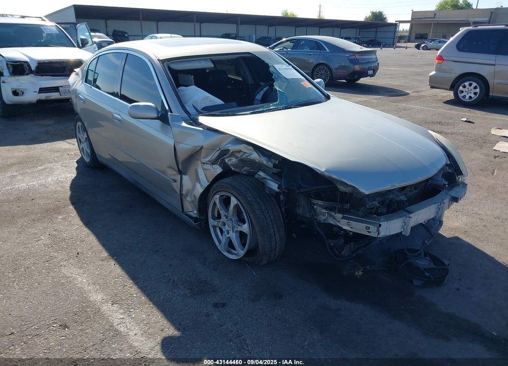 2003 INFINITI G35 BASE W/6 SPEED MANUAL VIN: JNKCV51E03M000260