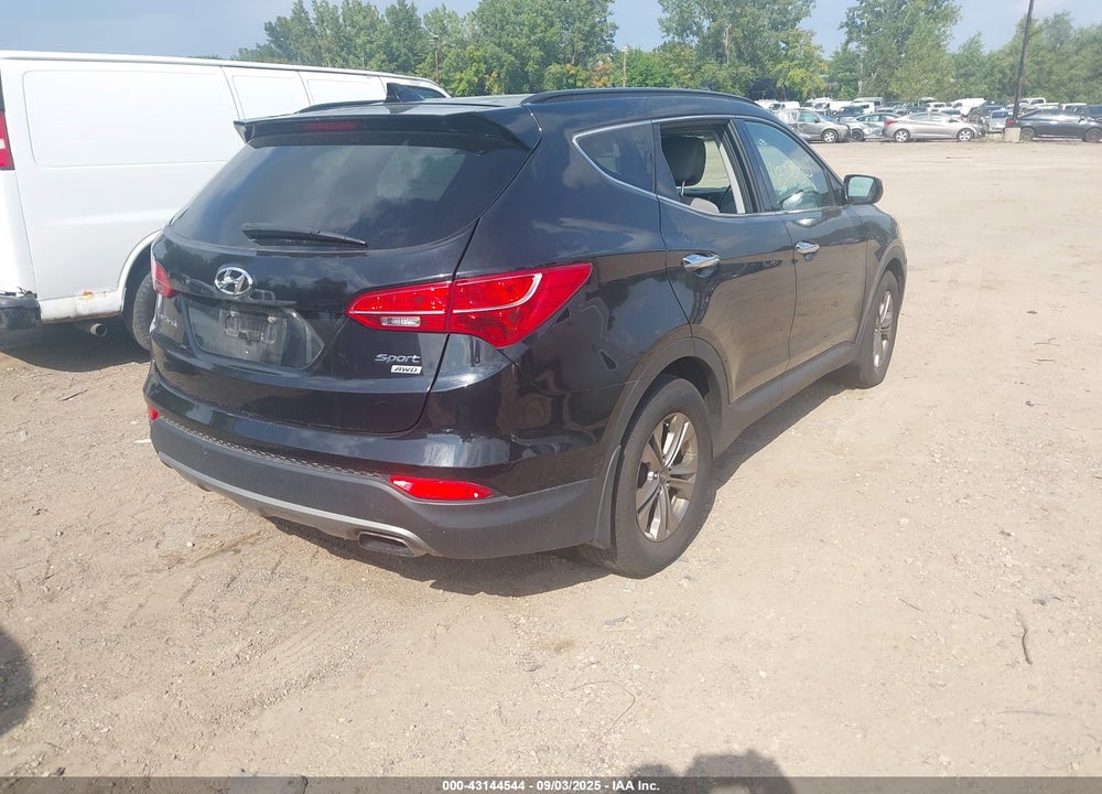 2016 HYUNDAI SANTA FE VIN: 5XYZUDLB9GG336279