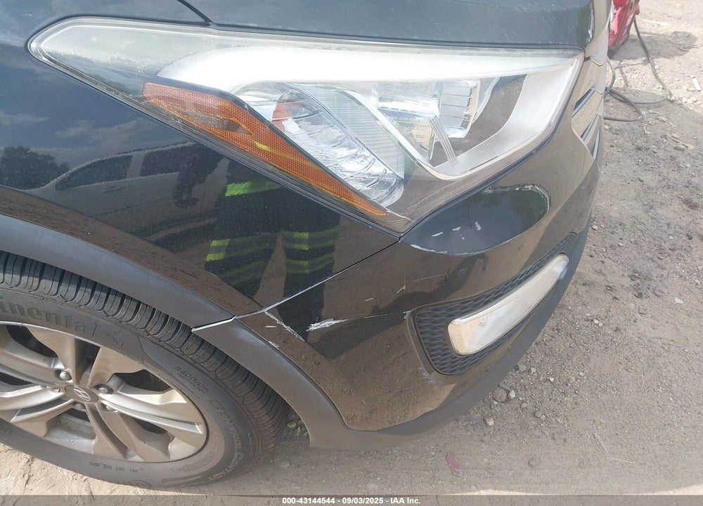 2016 HYUNDAI SANTA FE VIN: 5XYZUDLB9GG336279