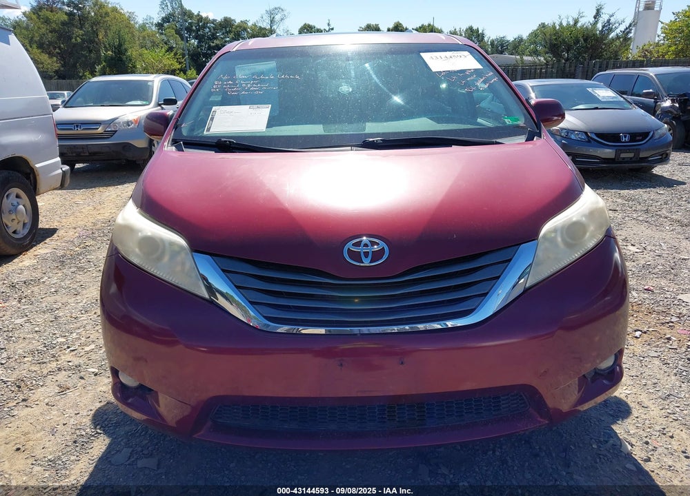 2013 TOYOTA SIENNA VIN: 5TDYK3DC2DS352647
