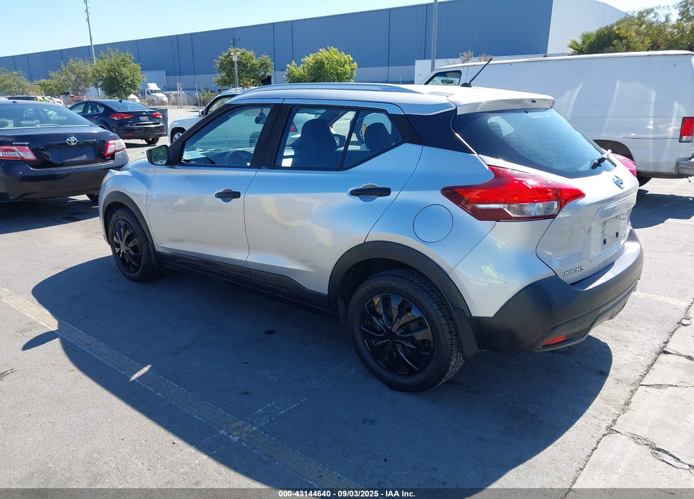 2019 NISSAN KICKS S VIN: 3N1CP5CU3KL548085