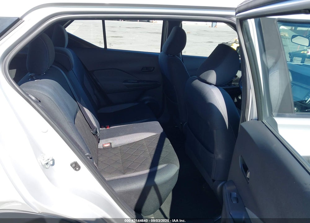 2019 NISSAN KICKS S VIN: 3N1CP5CU3KL548085