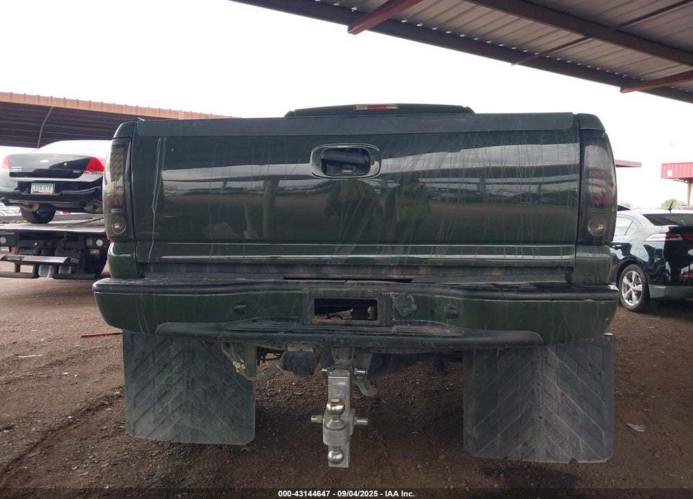 2005 GMC SIERRA 2500HD SLT VIN: 1GTHK23215F886551
