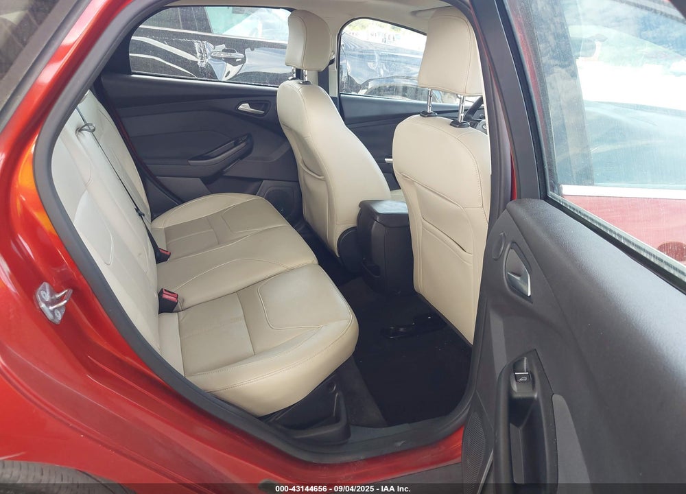 2018 FORD FOCUS VIN: 1FADP3J2XJL294348