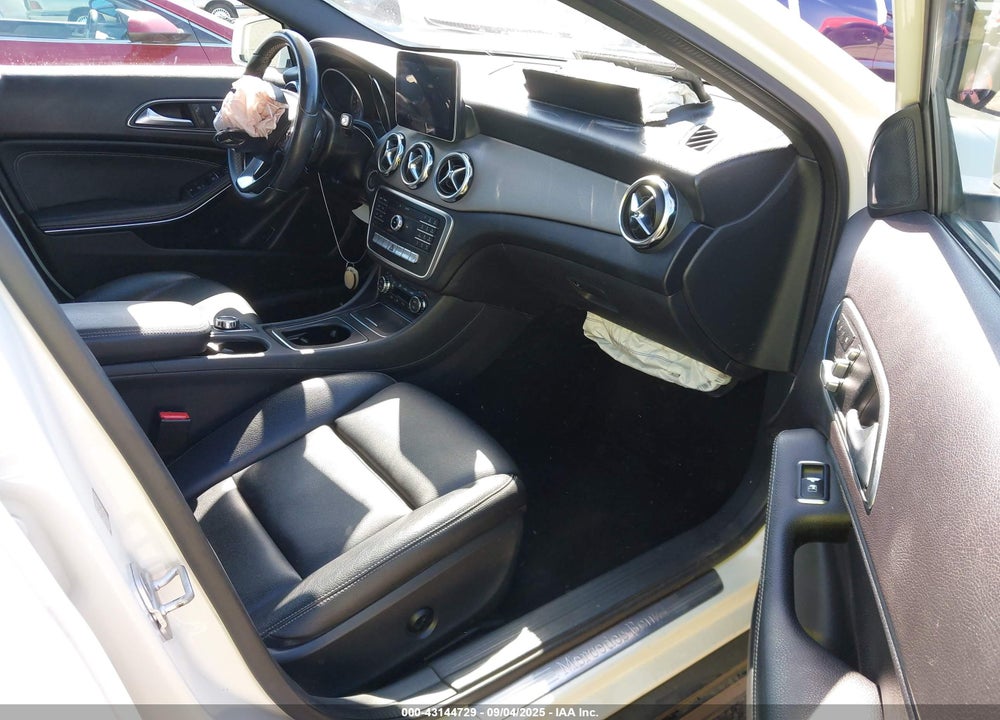 2018 MERCEDES-BENZ GLA-CLASS VIN: WDCTG4EB6JJ437050