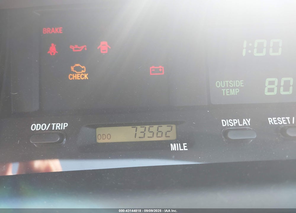 2001 TOYOTA AVALON XLS VIN: 4T1BF28B71U153604
